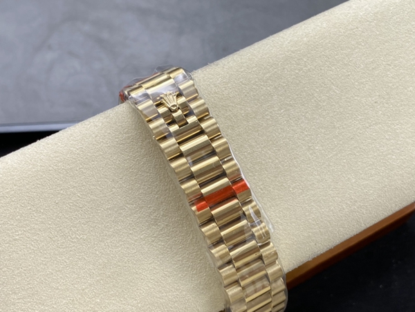 激安ロレックス着用イメージ